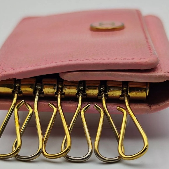 Authentic Chanel caviar pink 6 ring key case made in Italy - Picture 4 of 5